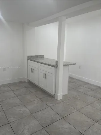 $2,600 | 317 East 8th Street, Unit 1, Hialeah, FL 33010