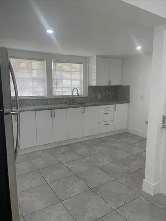 $2,600 | 317 East 8th Street, Unit 1, Hialeah, FL 33010
