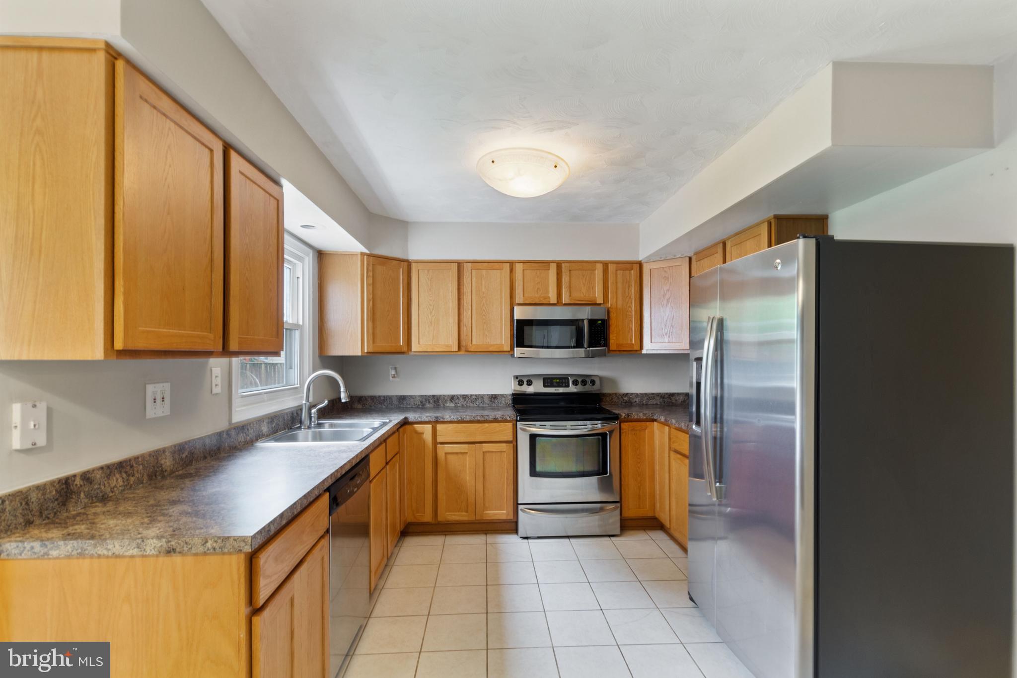 8718 Oxwell Lane Laurel, MD 20708 - Photo 14 of 50 Kitchen