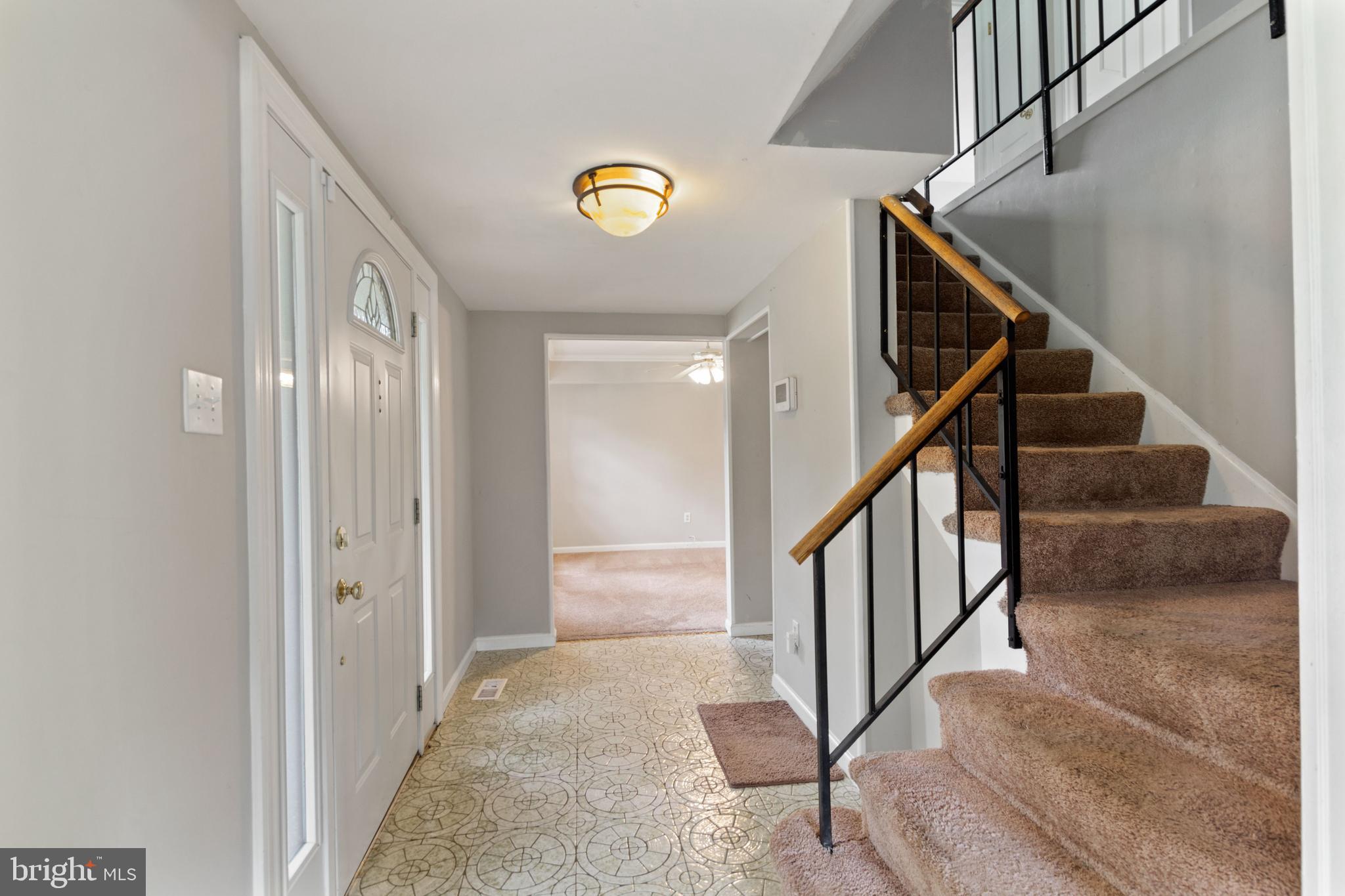 8718 Oxwell Lane Laurel, MD 20708 - Photo 5 of 50 Foyer