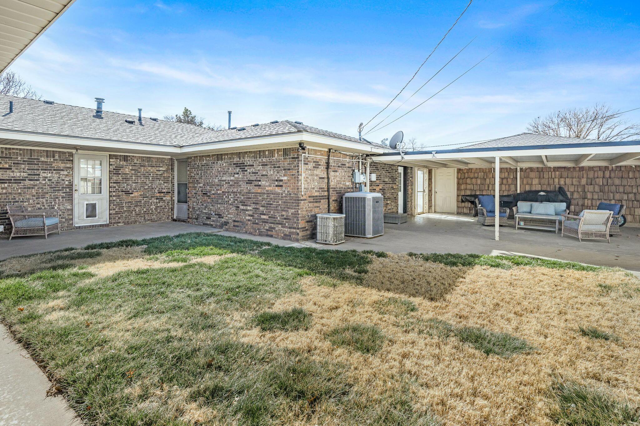 801 Arrah Friona, TX 79035 - Photo 31 of 37 Backyard