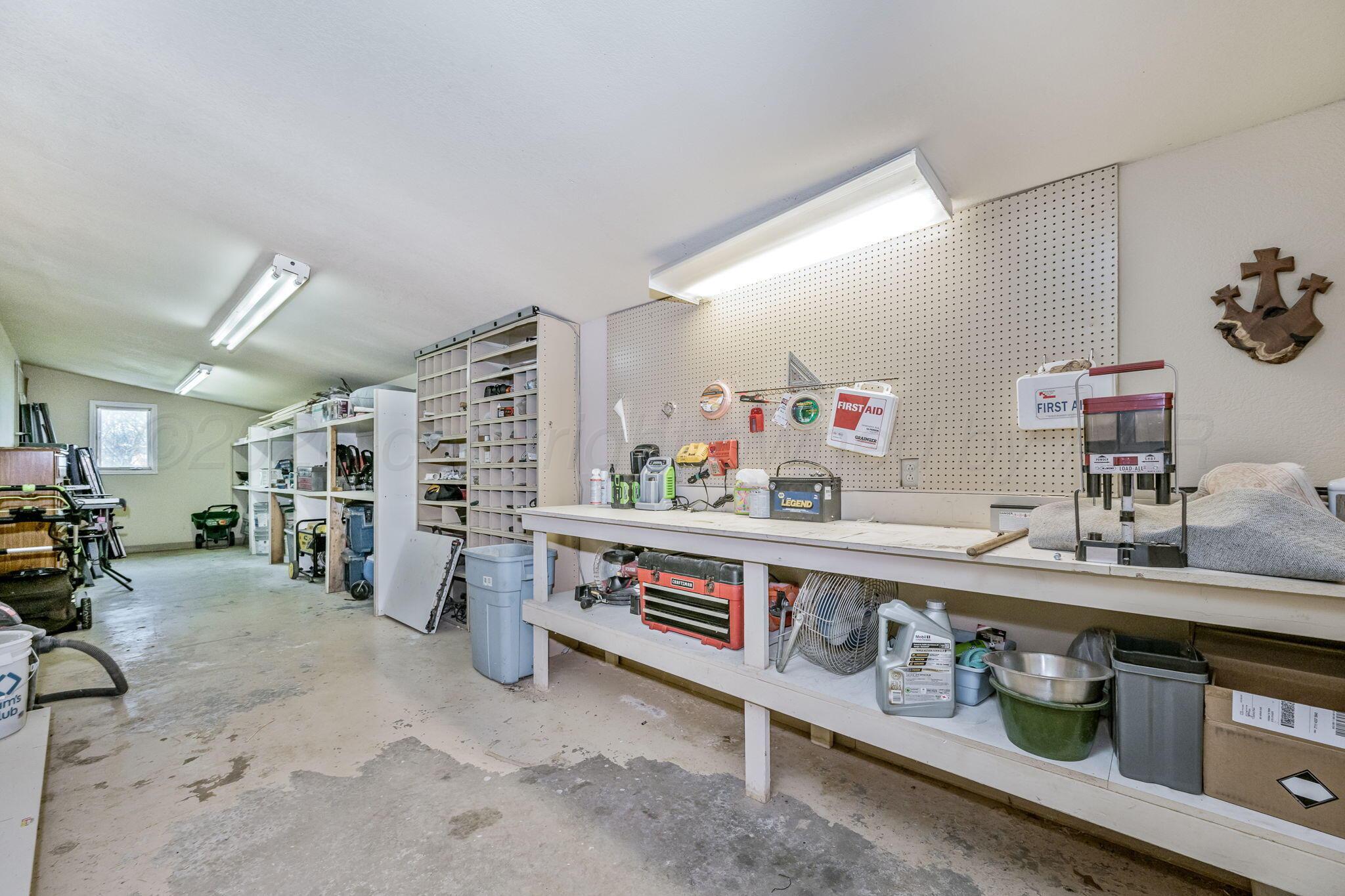 801 Arrah Friona, TX 79035 - Photo 37 of 37 Workshop area