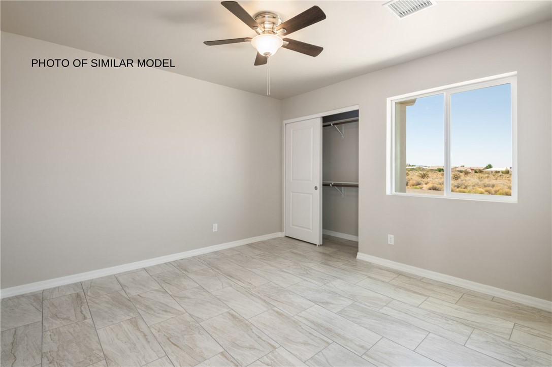3439 Hope Road Golden Valley, AZ 86413 - Photo 8 of 24 Bedroom