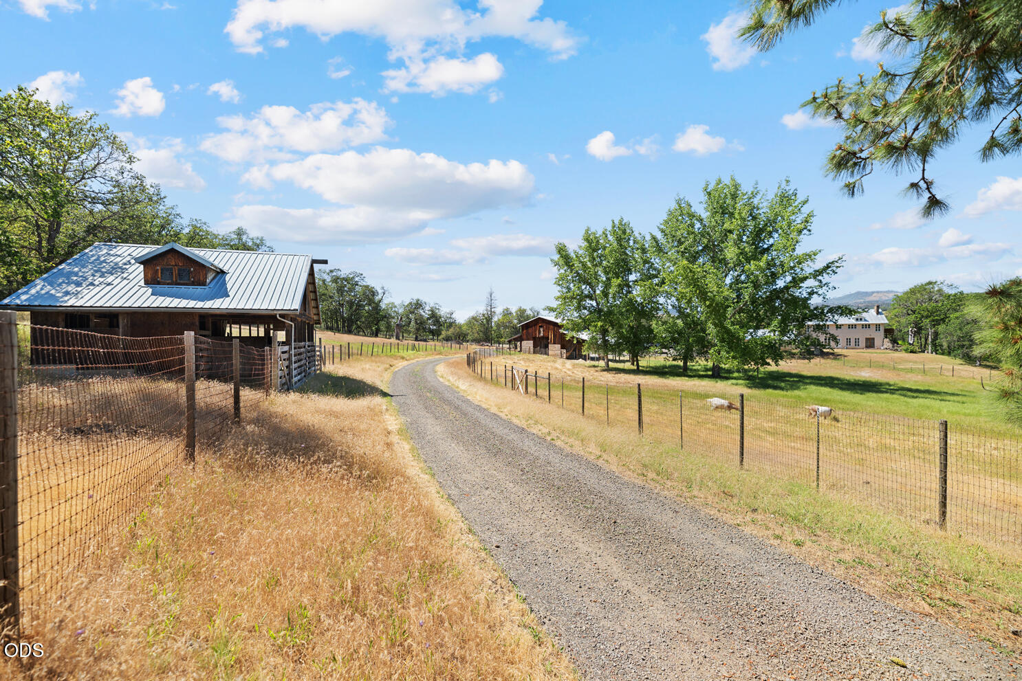 1800 South Obenchain Road Eagle Point, OR 97524 - Photo 24 of 64