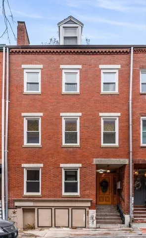 $3,500 | 8 Moon Street, Unit 1, Boston, MA 02113