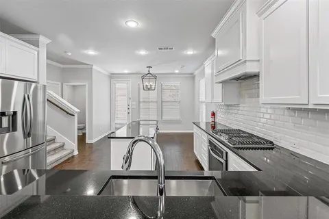 $1,295,000 | 2609 McCart Avenue, Fort Worth, TX 76110