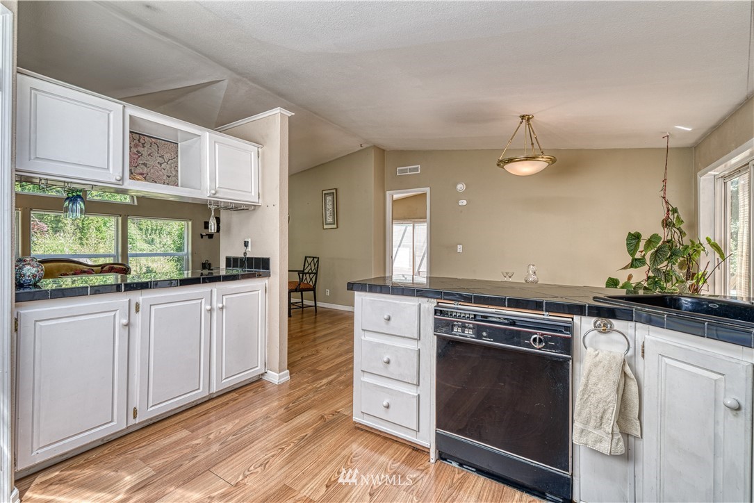 132 Southeast Spruce Road Port Orchard, WA 98367 - Photo 18 of 40 Gallery Image 18