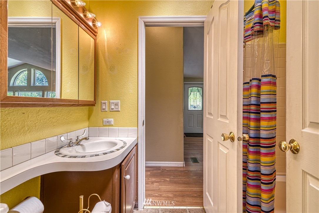 132 Southeast Spruce Road Port Orchard, WA 98367 - Photo 21 of 40 Gallery Image 21