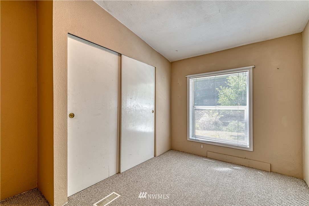 132 Southeast Spruce Road Port Orchard, WA 98367 - Photo 23 of 40 Gallery Image 23