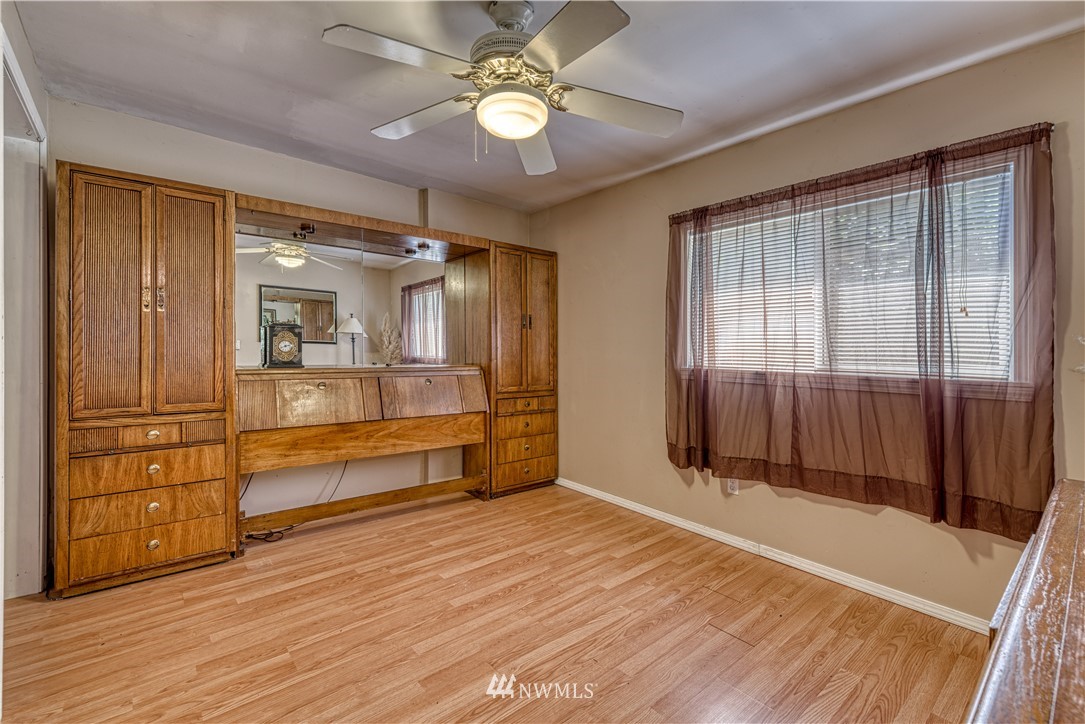 132 Southeast Spruce Road Port Orchard, WA 98367 - Photo 28 of 40 Gallery Image 28
