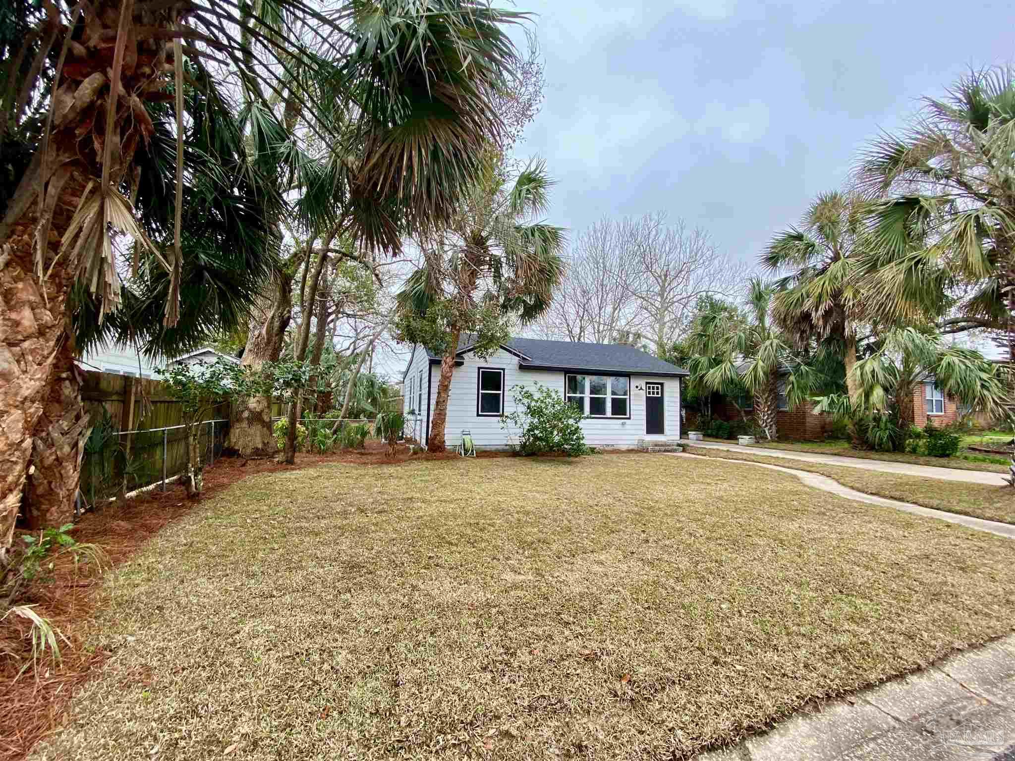 111 Shasta Road Pensacola, FL 32507 - Photo 2 of 29
