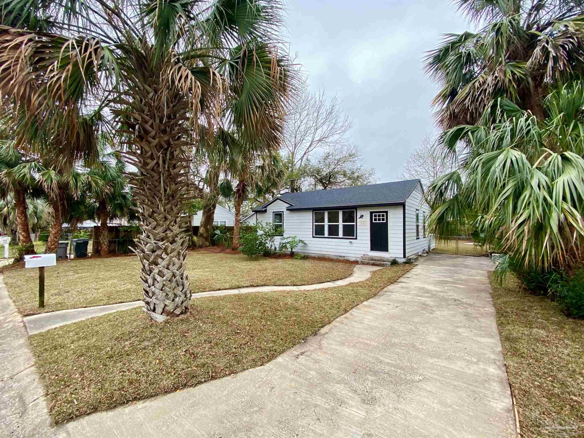 111 Shasta Road Pensacola, FL 32507 - Photo 3 of 29