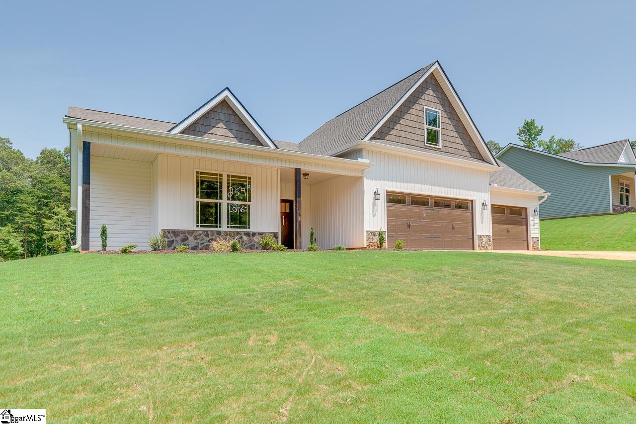 259 Inlet Pointe Drive Anderson, SC 29625 - Photo 2 of 36