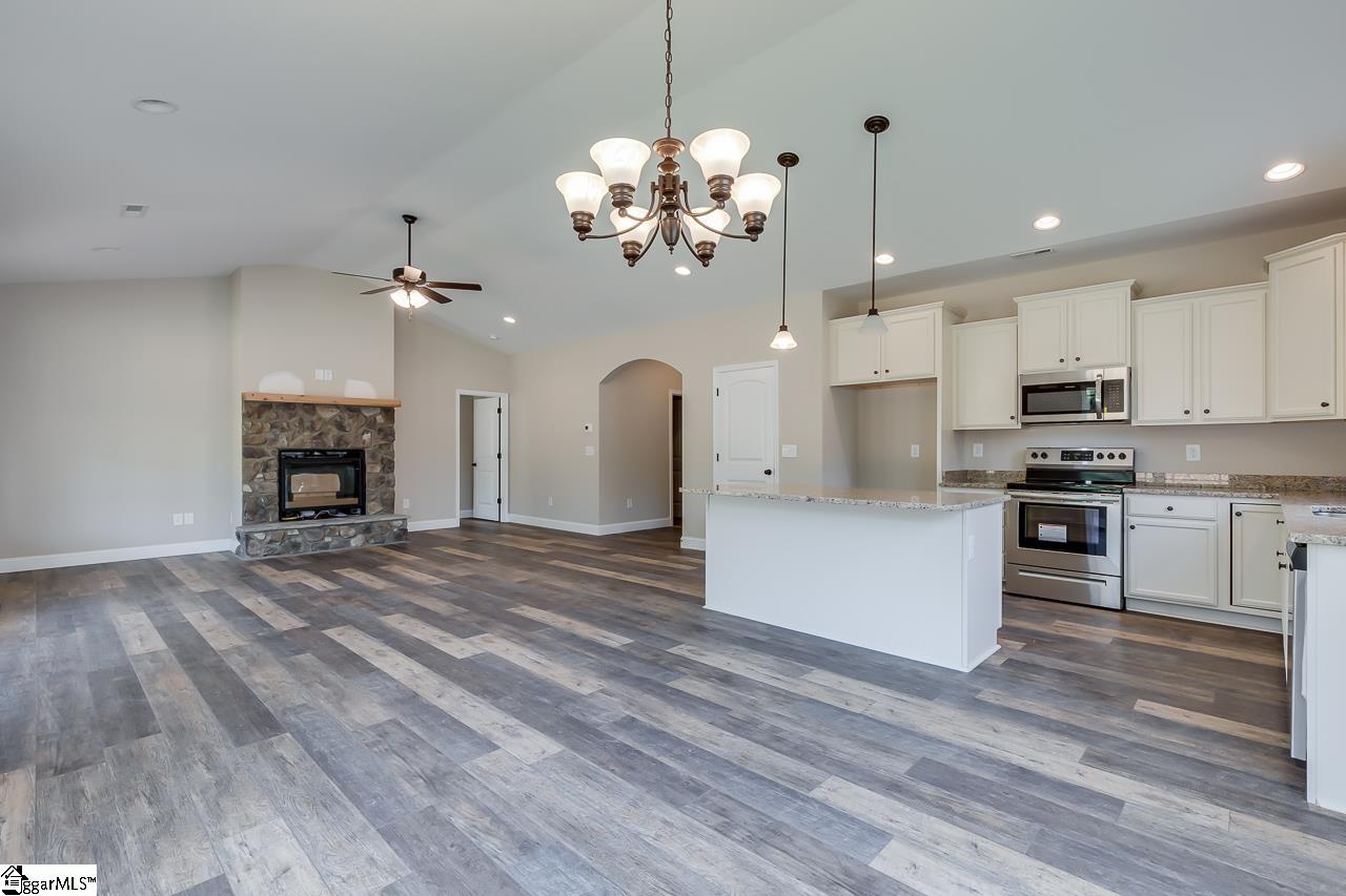 259 Inlet Pointe Drive Anderson, SC 29625 - Photo 17 of 36