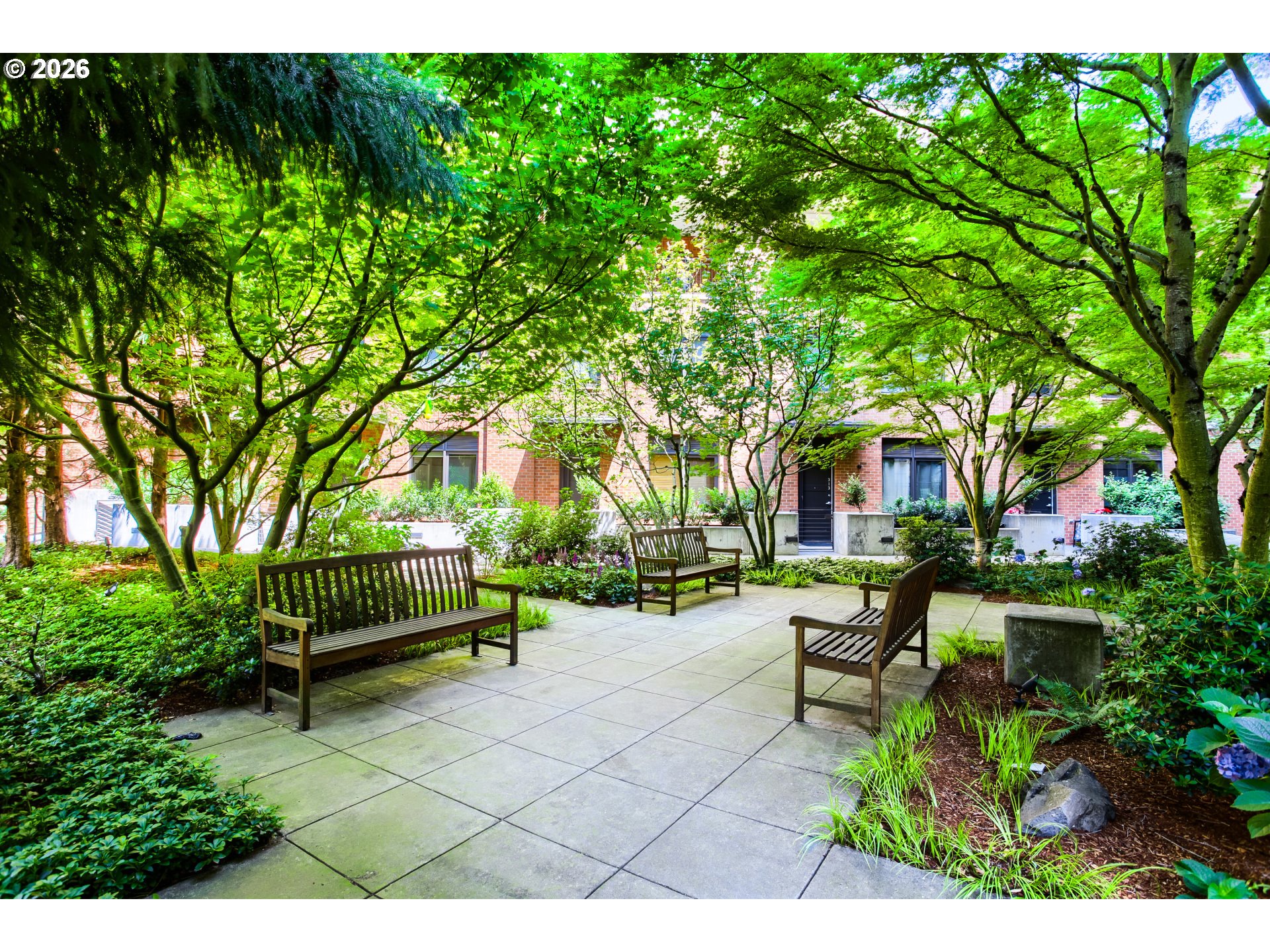 2351 Northwest Westover Road, Unit 202 Portland, OR 97210 - Photo 26 of 28 Courtyard