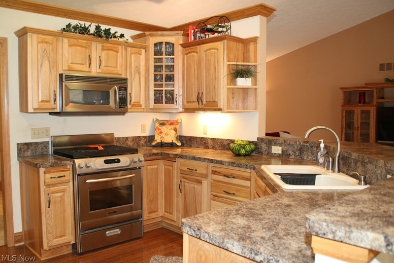 5081 Chillicothe Road Chagrin Falls, OH 44022 - Photo 9 of 25 Gallery Image 9