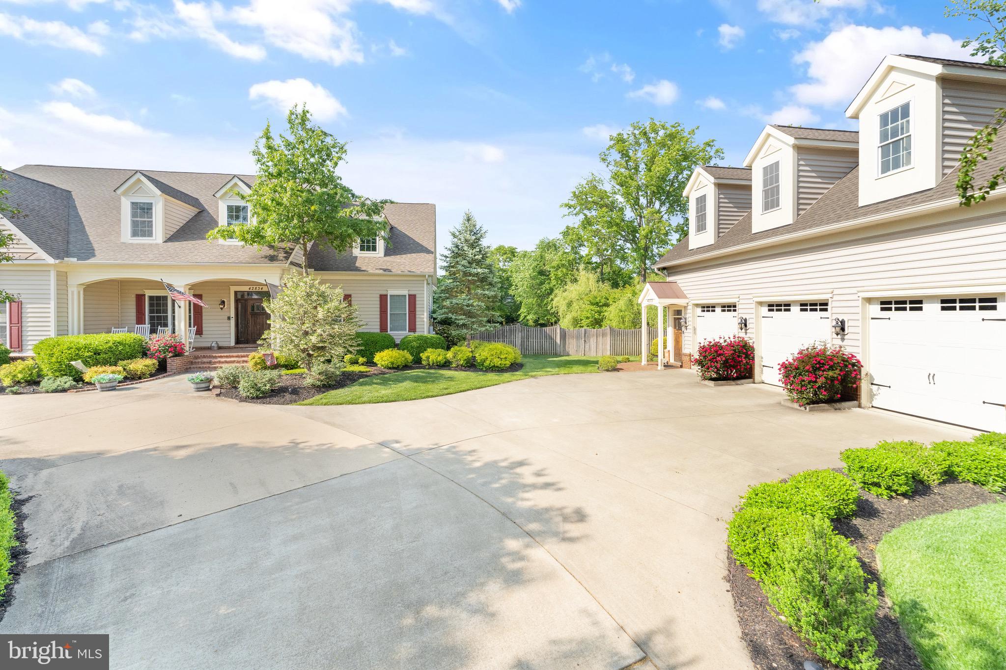 42834 Waxpool Road Ashburn, VA 20148 - Photo 12 of 128