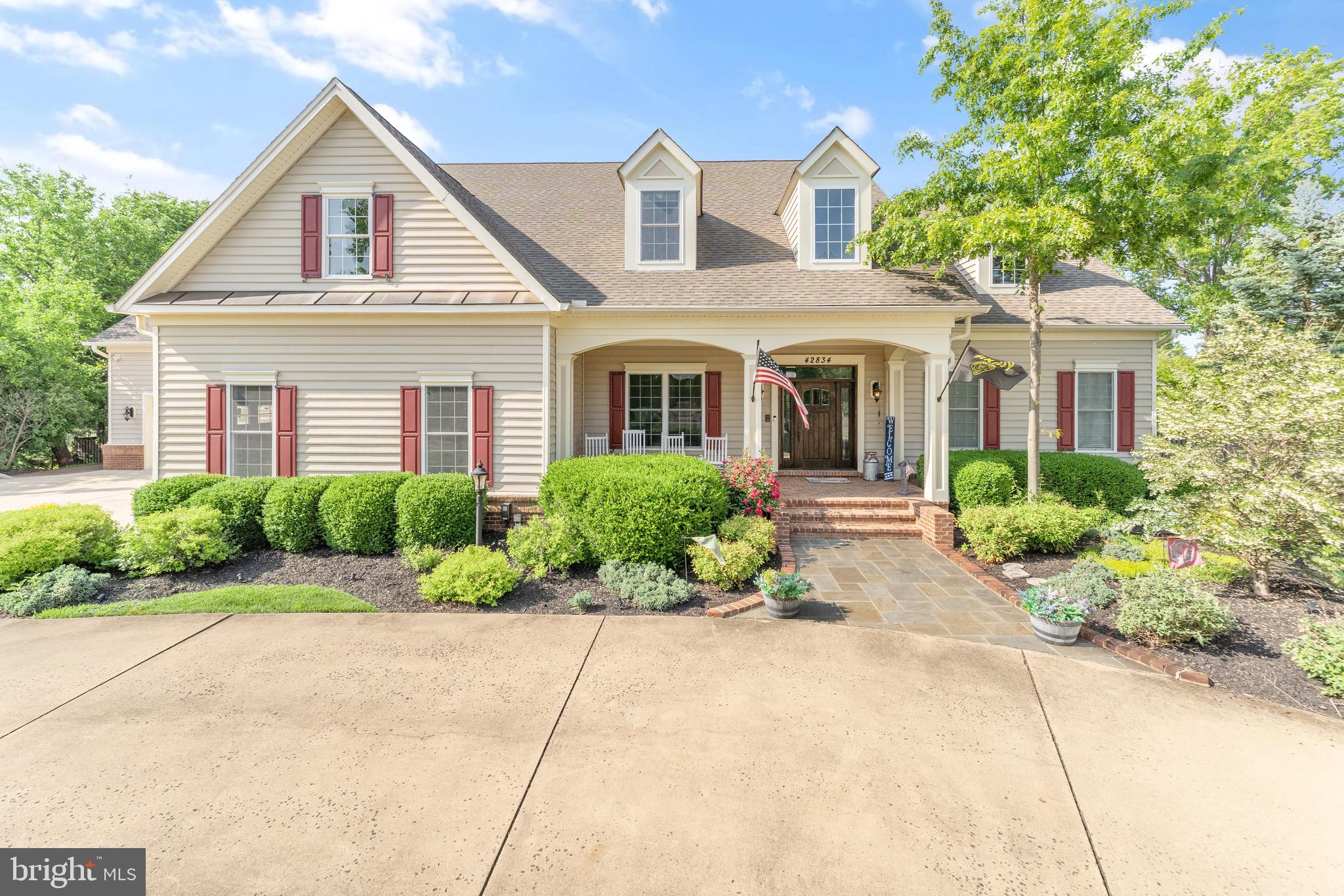 42834 Waxpool Road Ashburn, VA 20148 - Photo 4 of 128 5 bedroom, 4 full & 2 half bath cape-cod!