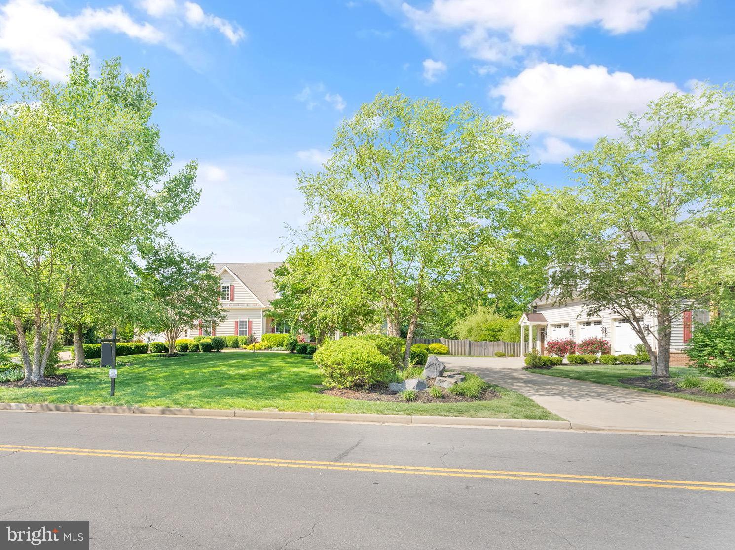 42834 Waxpool Road Ashburn, VA 20148 - Photo 5 of 128