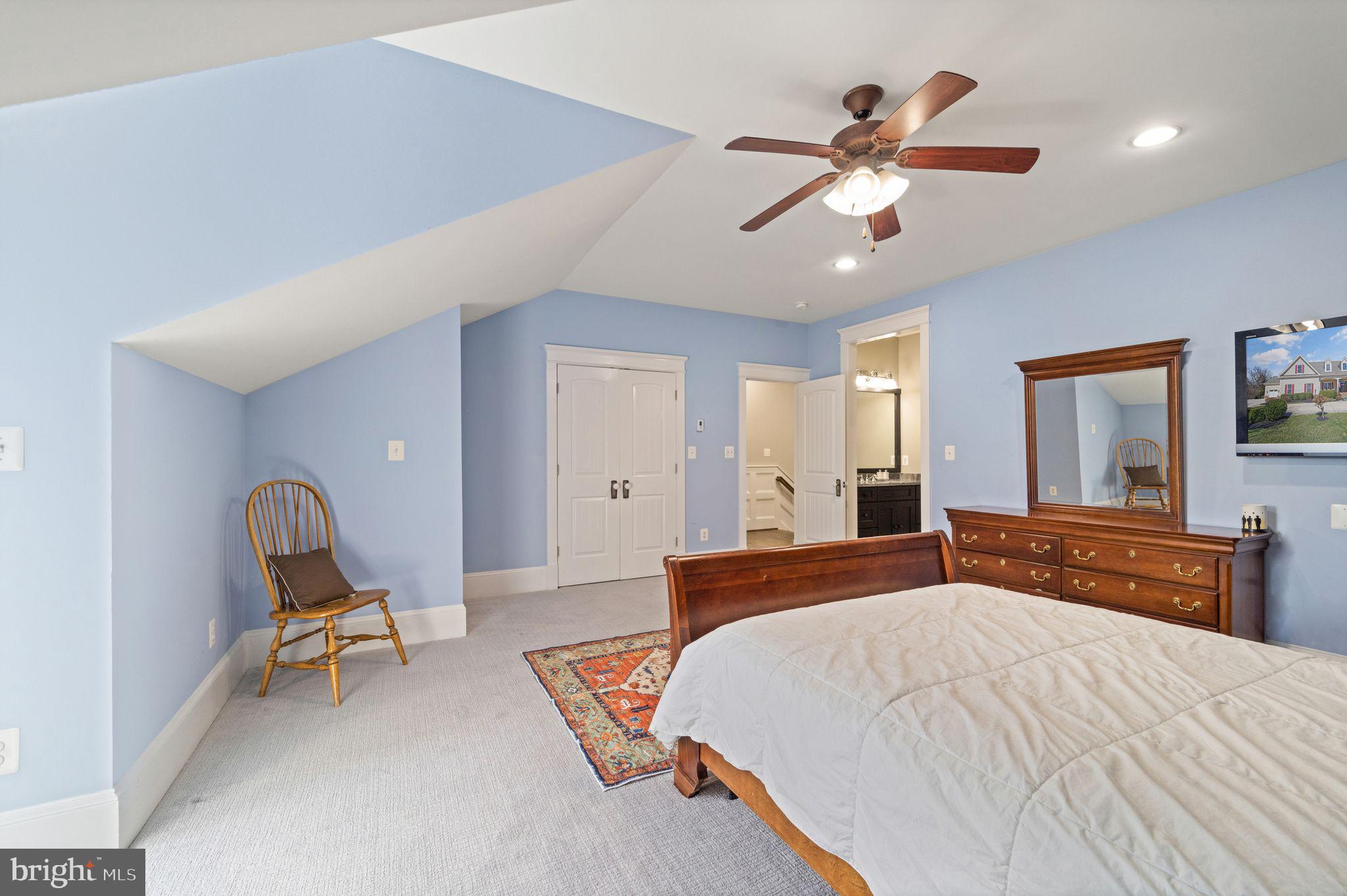 42834 Waxpool Road Ashburn, VA 20148 - Photo 53 of 128 Bedroom # 3 with upgraded carpet.