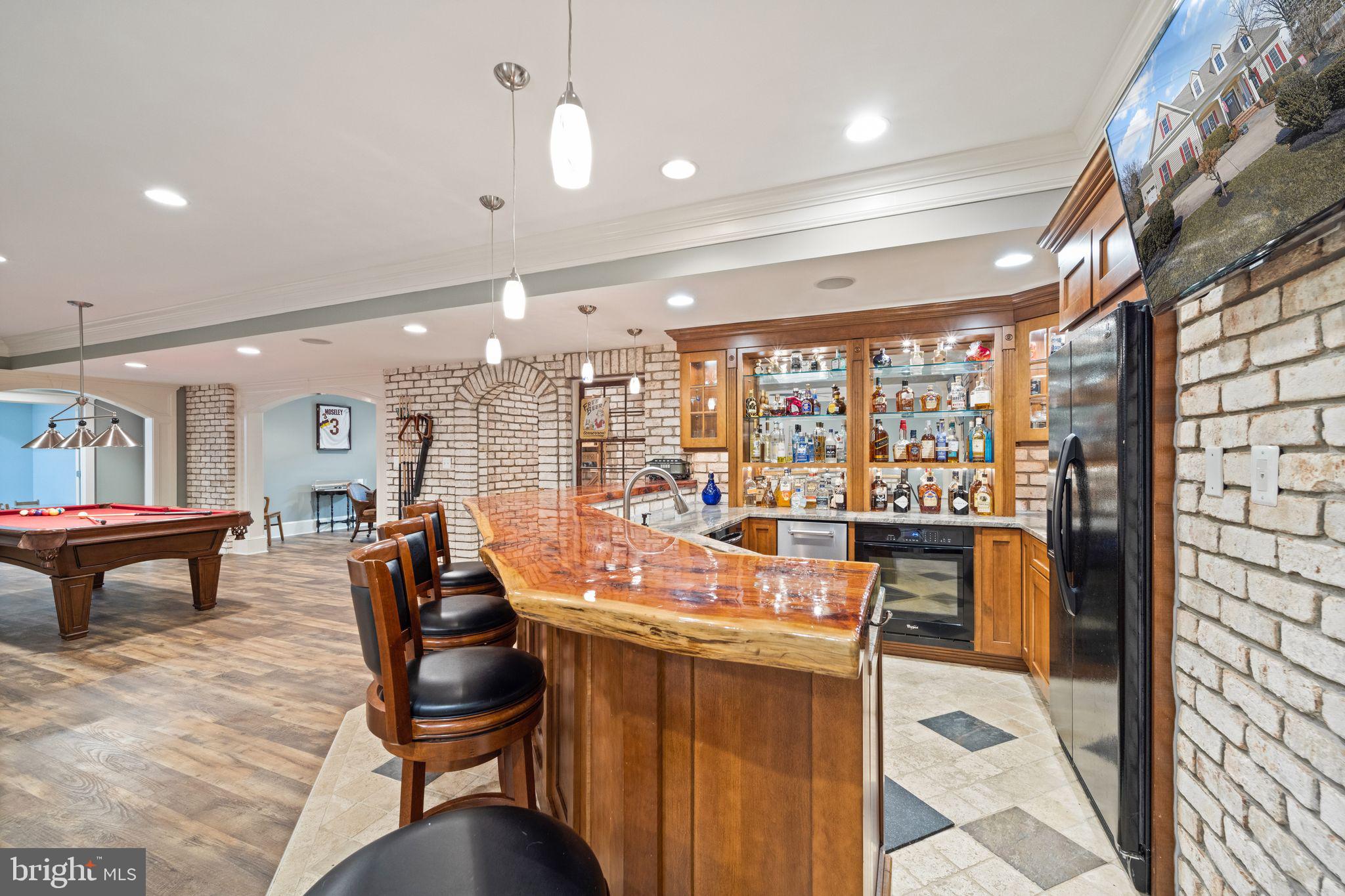 42834 Waxpool Road Ashburn, VA 20148 - Photo 65 of 128 Whirlpool oven, refrigerator, dishwasher.