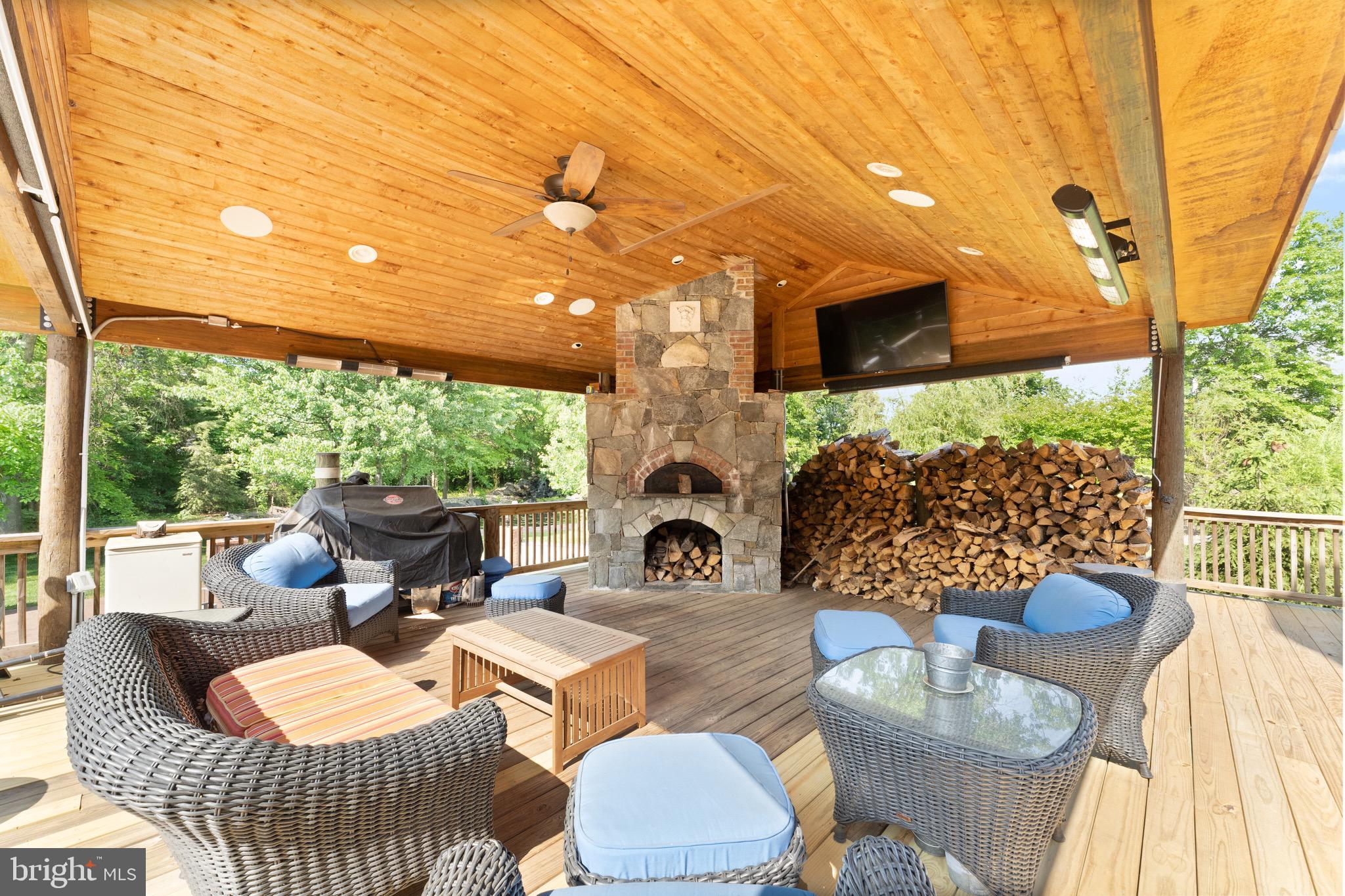 42834 Waxpool Road Ashburn, VA 20148 - Photo 84 of 128