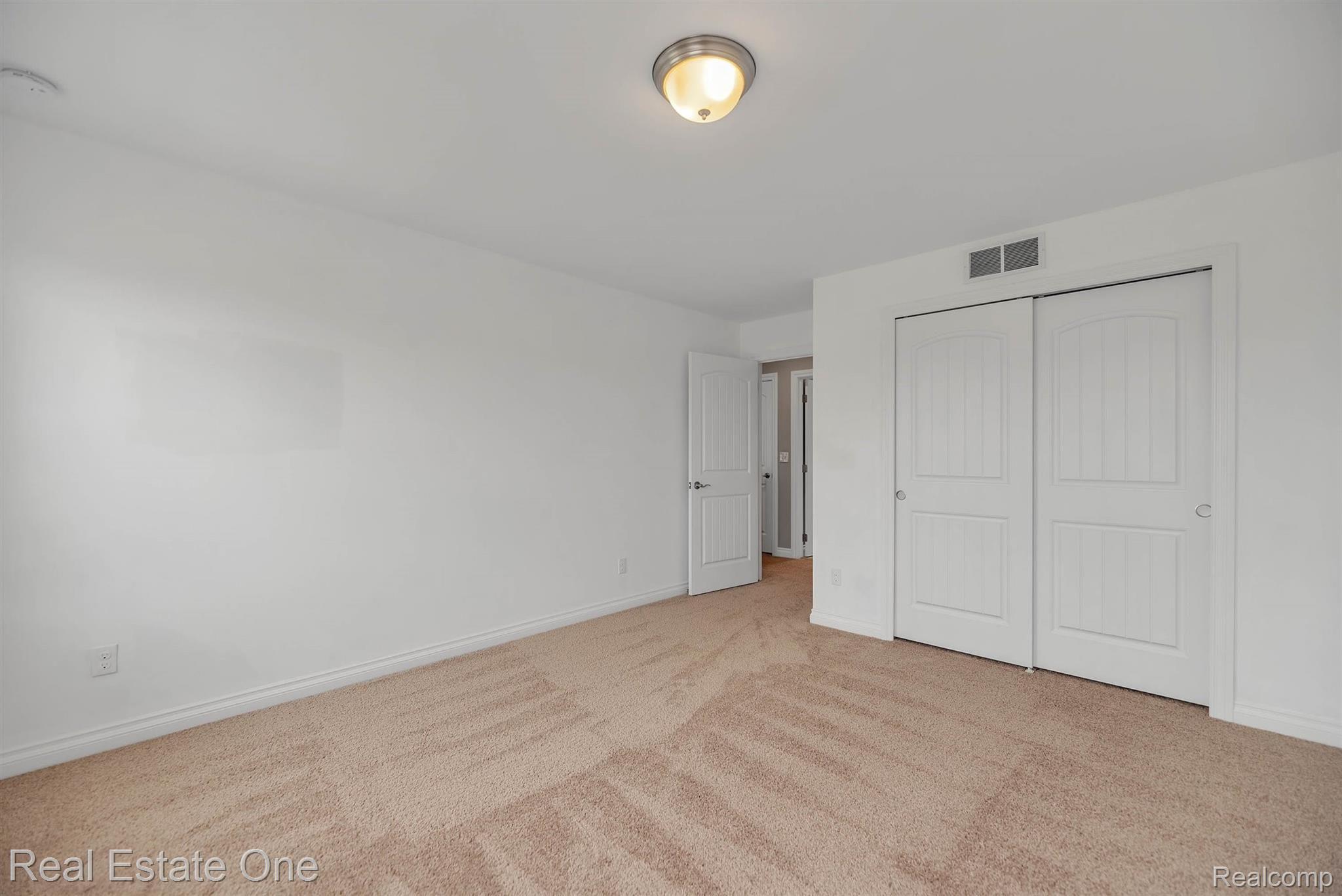 2452 Walnut View Drive Howell, MI 48855 - Photo 24 of 39 29-2452 Walnut View Dr-WindowStill-Real-Estate-Photography-29.jpg