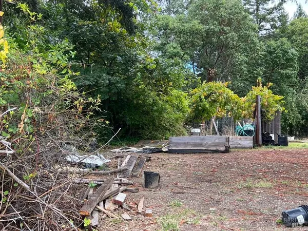 $299,000 | 2150-2250 Baywood Way, Willits, CA 95490