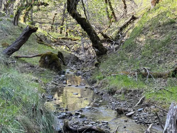 $299,000 | 2150-2250 Baywood Way, Willits, CA 95490