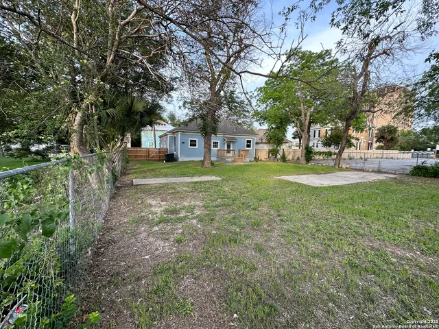 $1,325 | 315 Baltimore Avenue, San Antonio, TX 78215