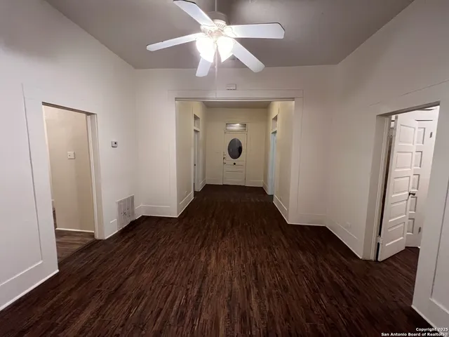$1,325 | 315 Baltimore Avenue, San Antonio, TX 78215