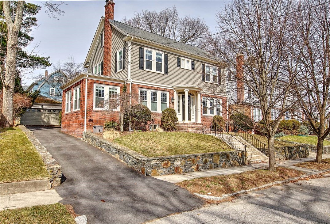 12 Holly Street Providence, RI 02906 - Photo 1 of 44