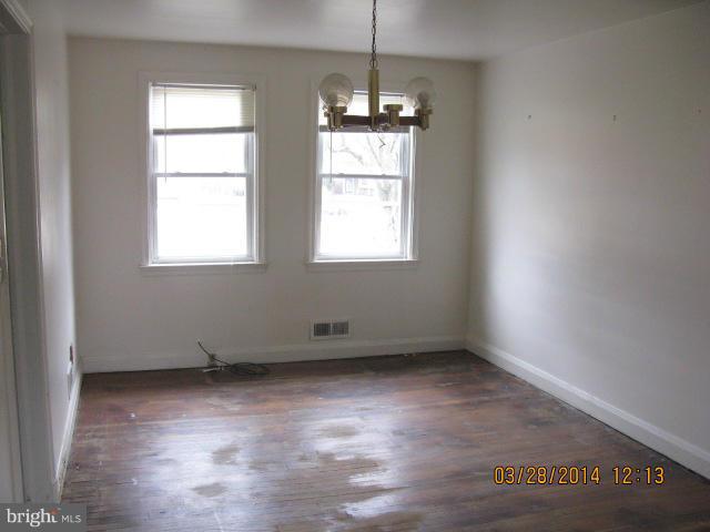 2016 Crestview Road Baltimore, MD 21239 - Photo 4 of 10 Interior (General)