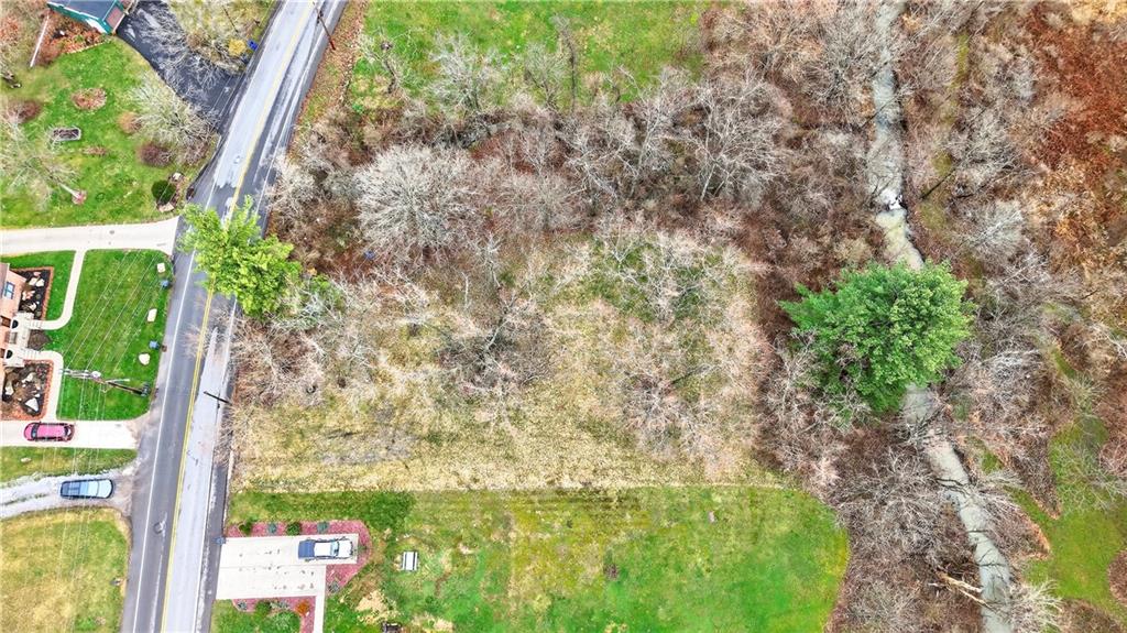 3056 Santiago Road Imperial, PA 15126 - Photo 5 of 26