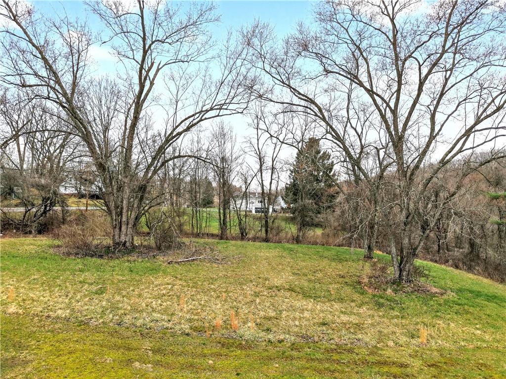 3056 Santiago Road Imperial, PA 15126 - Photo 10 of 26