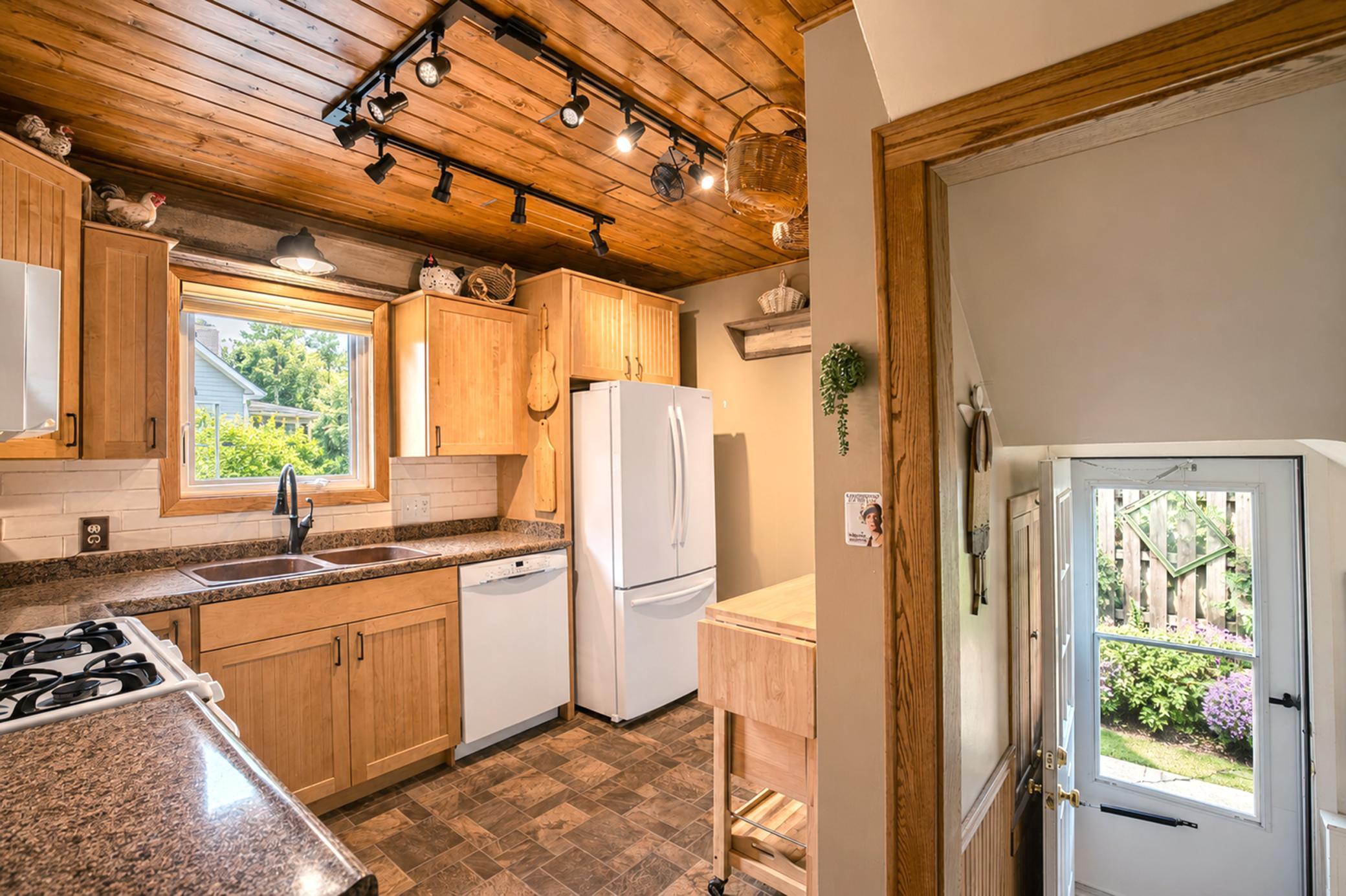 308 7th Street Southwest Austin, MN 55912 - Photo 16 of 33