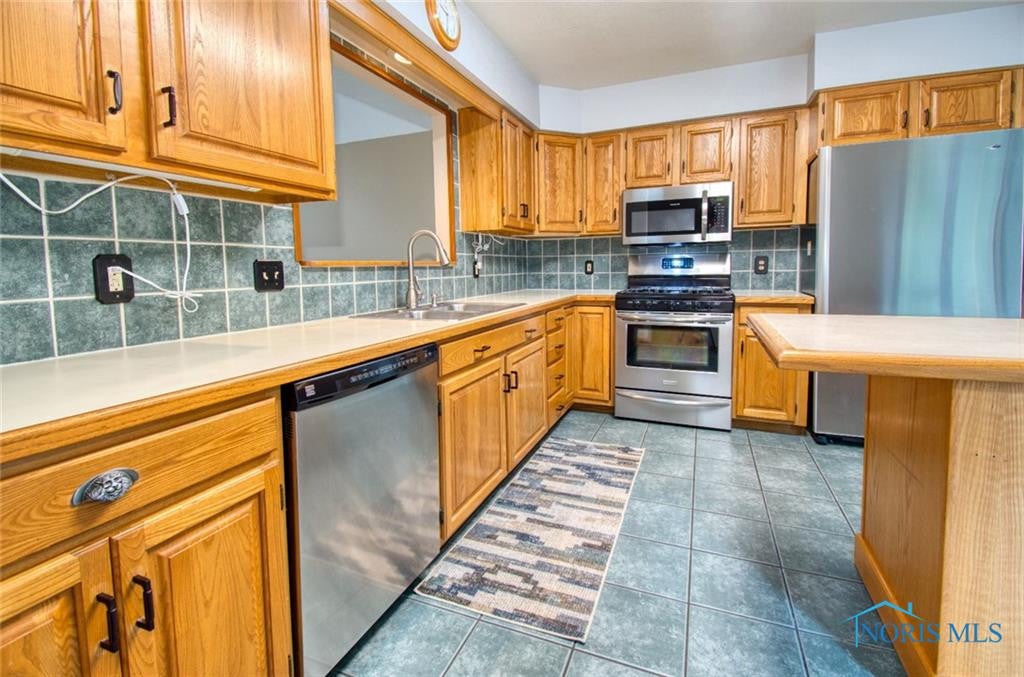 5653 Eaglebrook Road Toledo, OH 43615 - Photo 7 of 33 Gallery Image 7