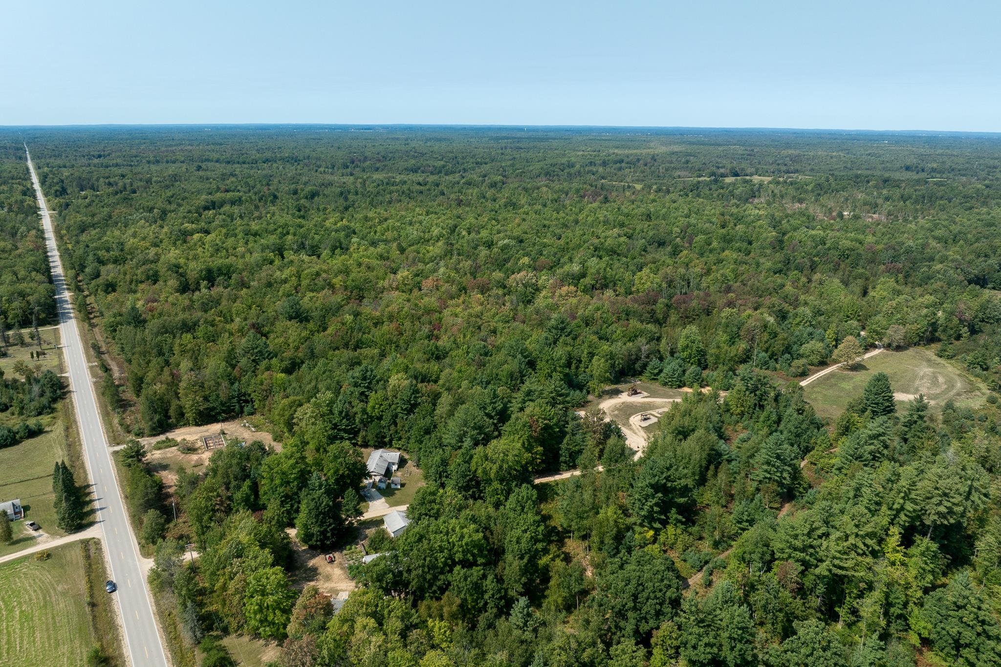 710-730 West Howard Road Beaverton, MI 48612 - Photo 37 of 82 1926814-972184F0-7E25-430C-8067-9C4C1044FFE5.JPG