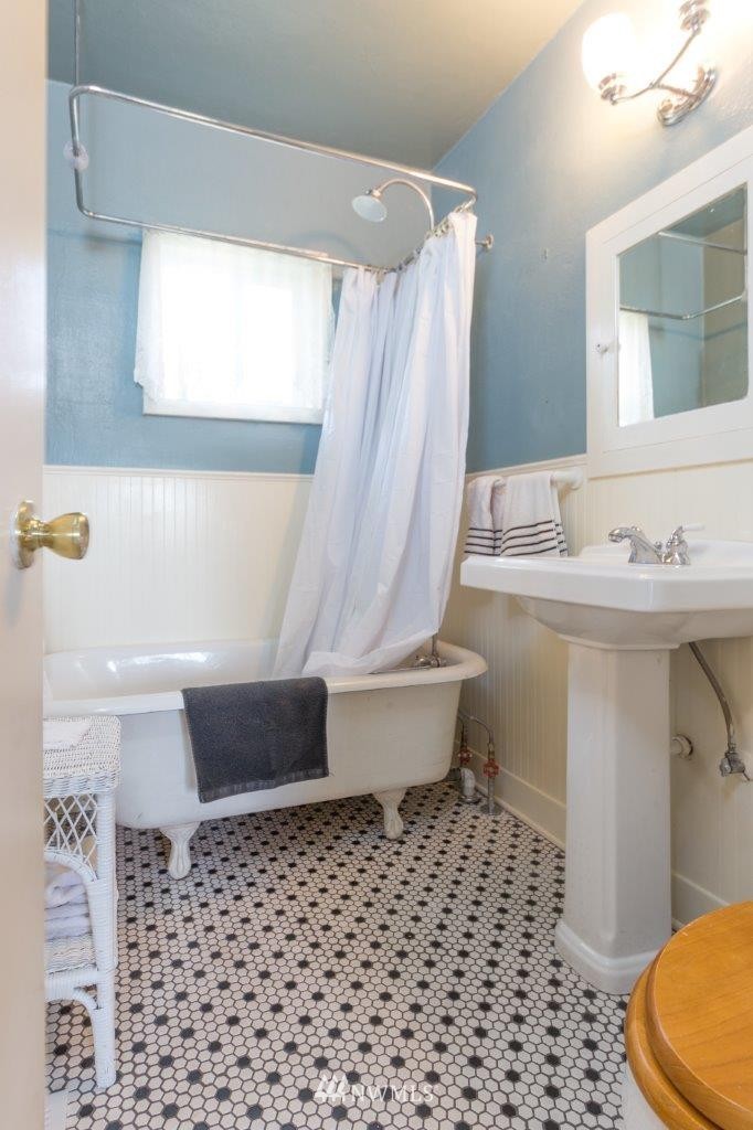 410 South Jacob Miller Road Port Townsend, WA 98368 - Photo 12 of 25 Gallery Image 12