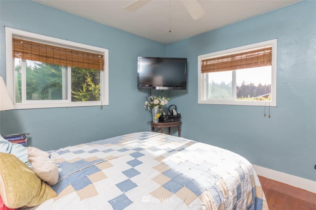 410 South Jacob Miller Road Port Townsend, WA 98368 - Photo 10 of 25 Gallery Image 10