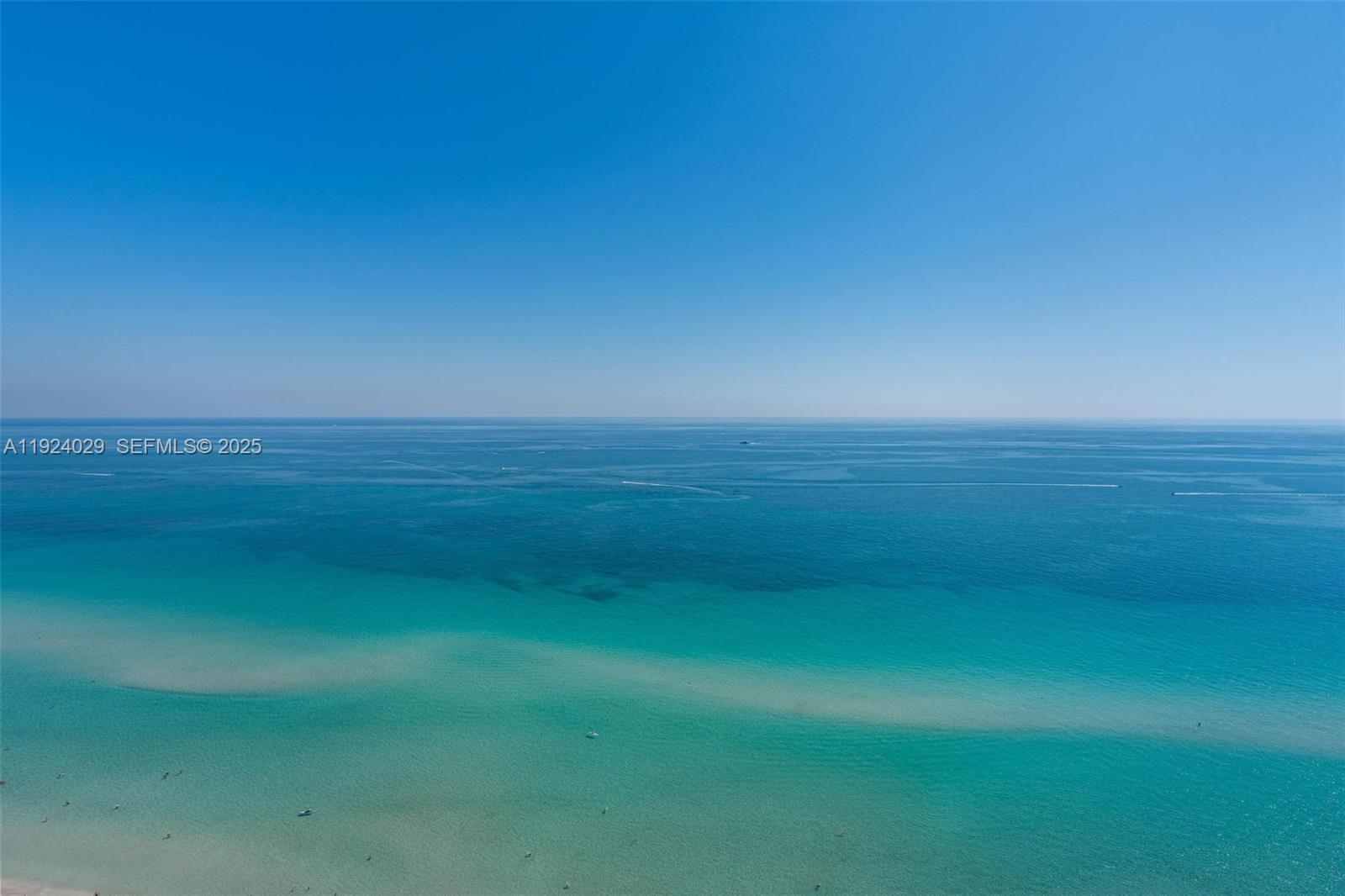 17121 Collins Avenue, Unit 3201 Sunny Isles Beach, FL 33160 - Photo 27 of 36 a view of a big yard