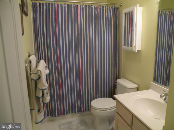3751 Glebe Meadow Way Edgewater, MD 21037 - Photo 25 of 30 Full Bath: Upstairs Hall