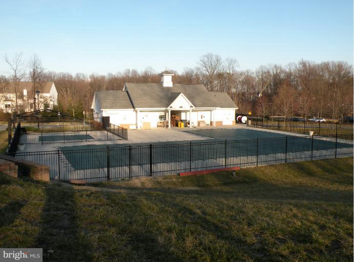 3751 Glebe Meadow Way Edgewater, MD 21037 - Photo 26 of 30 Community 1 of 2 Pools, with Swim Team!