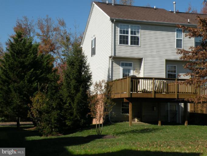 3751 Glebe Meadow Way Edgewater, MD 21037 - Photo 9 of 30 Exterior (Rear) With Deck