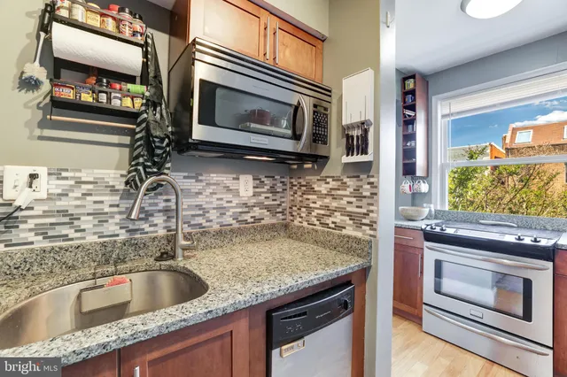 $1,950 | 1363 K Street Southeast, Unit 201, Washington, DC 20003