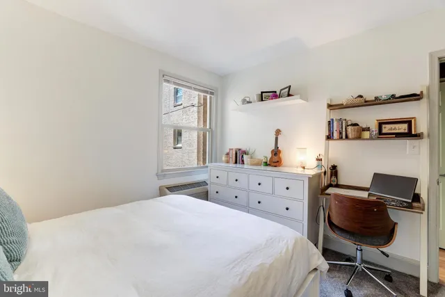 $1,950 | 1363 K Street Southeast, Unit 201, Washington, DC 20003