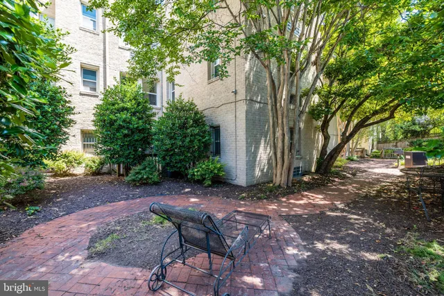 $1,950 | 1363 K Street Southeast, Unit 201, Washington, DC 20003