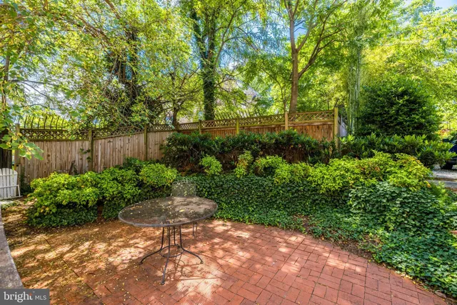 $1,950 | 1363 K Street Southeast, Unit 201, Washington, DC 20003