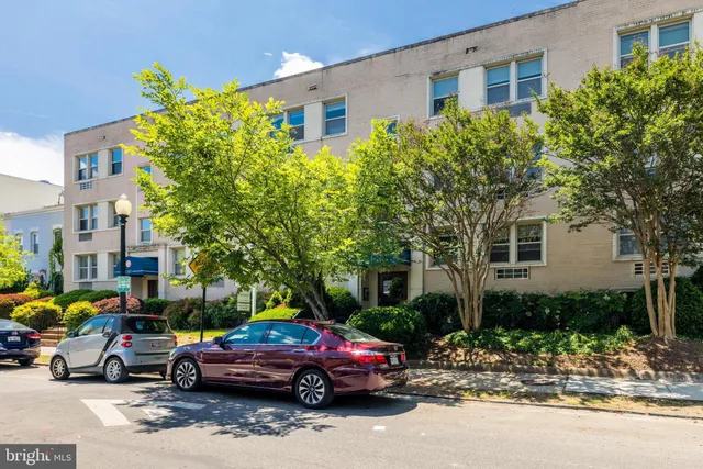 $1,950 | 1363 K Street Southeast, Unit 201, Washington, DC 20003