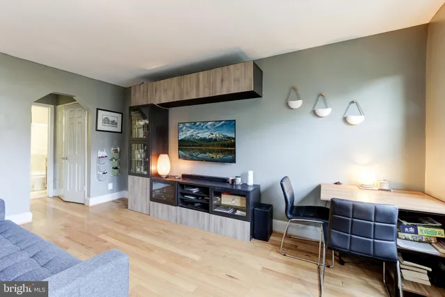 $1,950 | 1363 K Street Southeast, Unit 201, Washington, DC 20003